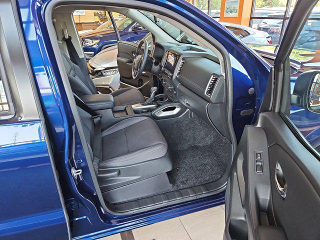 Photo of 2022 Deep Blue Pearl Nissan Frontier