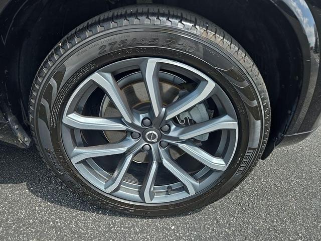 Photo of 2019 Onyx Black Metallic Volvo XC90