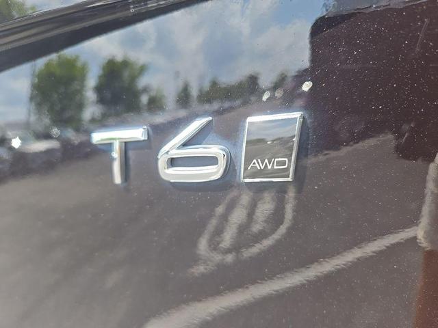Photo of 2019 Onyx Black Metallic Volvo XC90