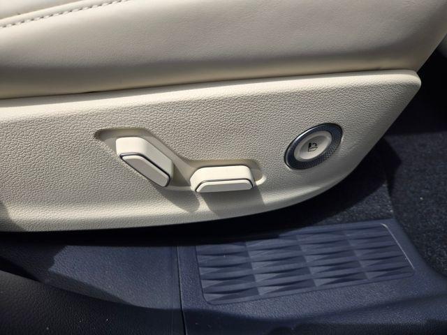Photo of 2025 Capri Blue Genesis GV80