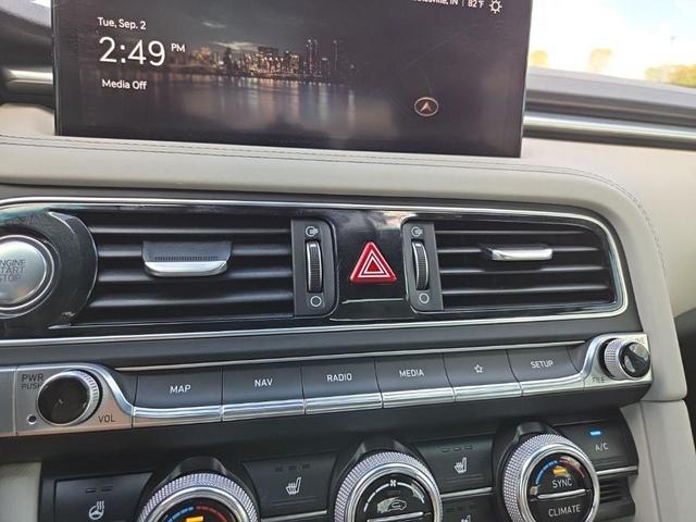 Photo of 2023 Uyuni White Genesis G70