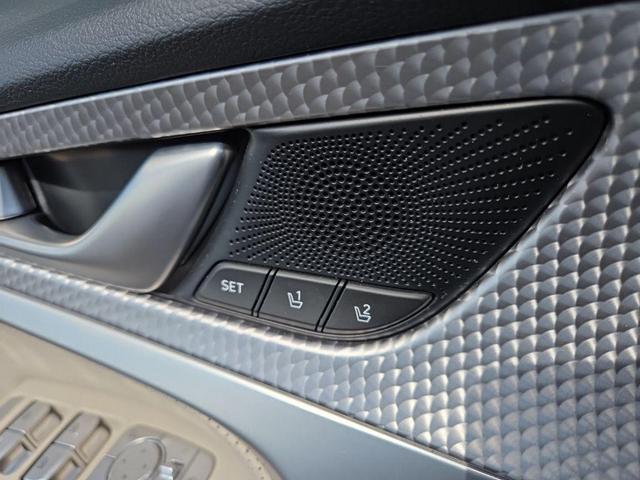 Photo of 2023 Uyuni White Genesis G70