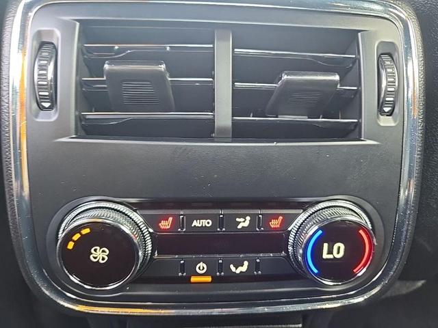 Photo of 2018 White Platinum Tri-Coat Metallic Lincoln Continental