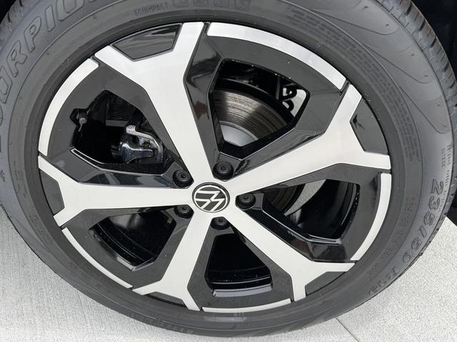 Photo of 2025 Pyrite Silver Volkswagen Tiguan
