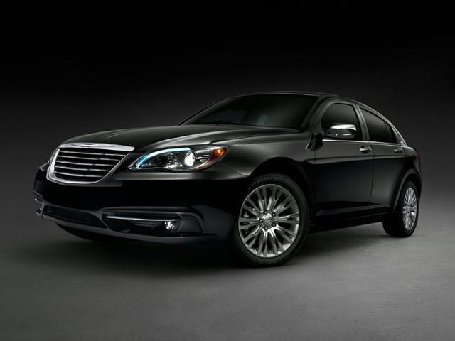 Photo of 2013 True Blue Pearlcoat Chrysler 200