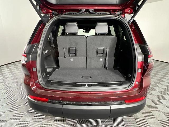 Photo of 2025 Velvet Red Pearlcoat Jeep Grand Cherokee L
