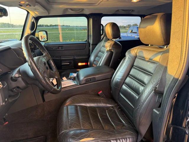 Photo of 2005 Black Hummer H2