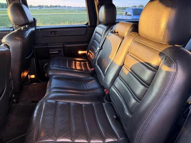 Photo of 2005 Black Hummer H2