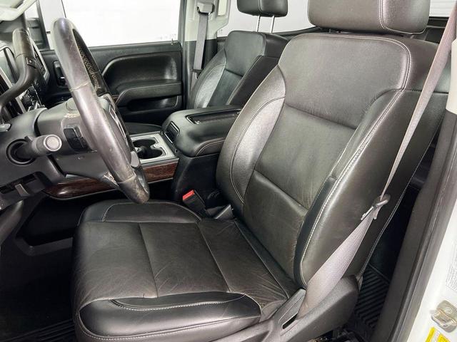 Photo of 2016 White GMC Sierra 3500