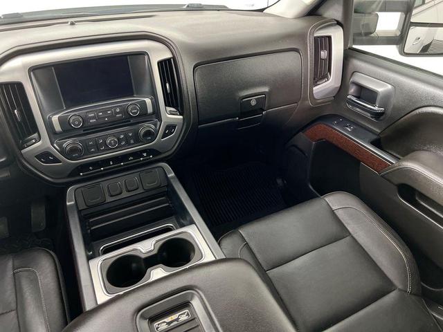 Photo of 2016 White GMC Sierra 3500