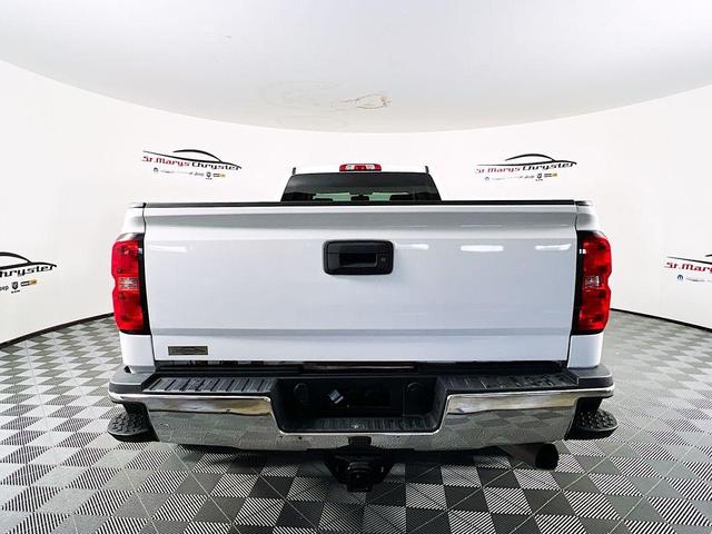 Photo of 2016 White GMC Sierra 3500