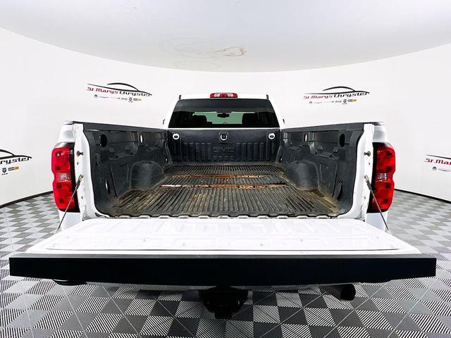 Photo of 2016 White GMC Sierra 3500