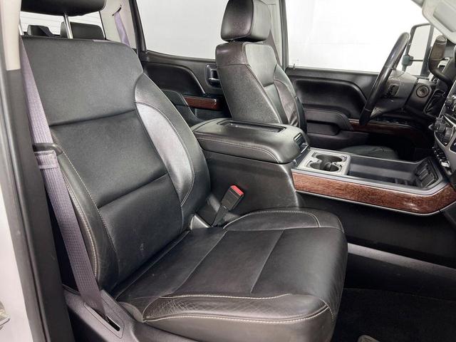 Photo of 2016 White GMC Sierra 3500