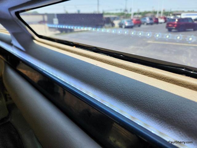 Photo of 2018 Summit White GMC Savana 2500