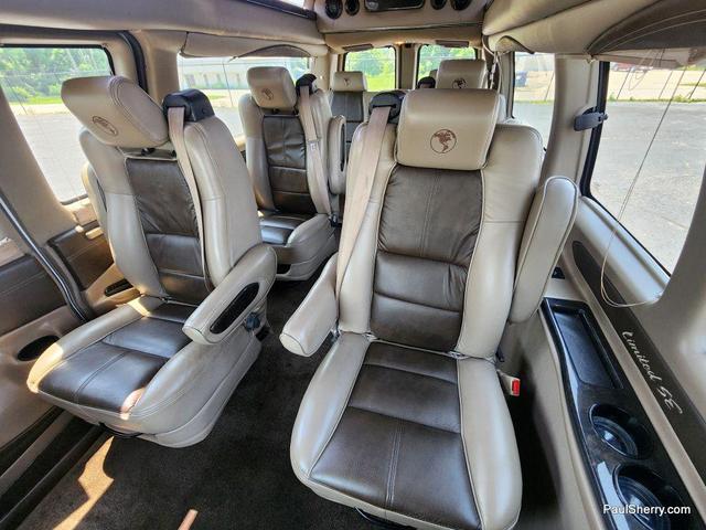Photo of 2018 Summit White GMC Savana 2500