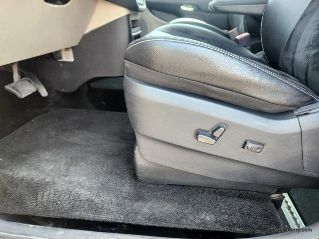 Photo of 2019 Granite Pearlcoat Dodge Grand Caravan