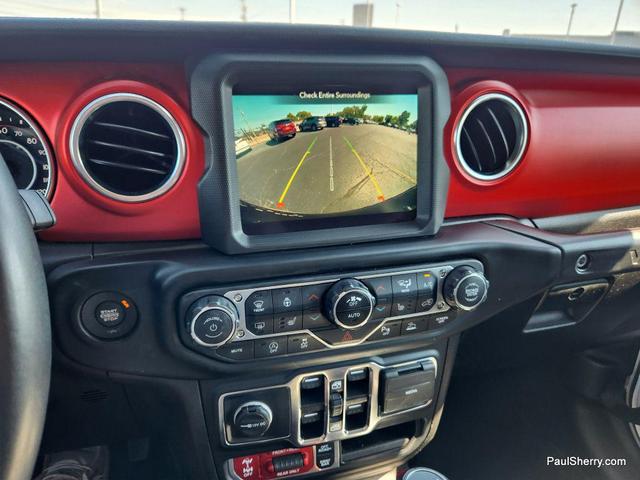 Photo of 2022 Bright White Clearcoat Jeep Wrangler Unlimited