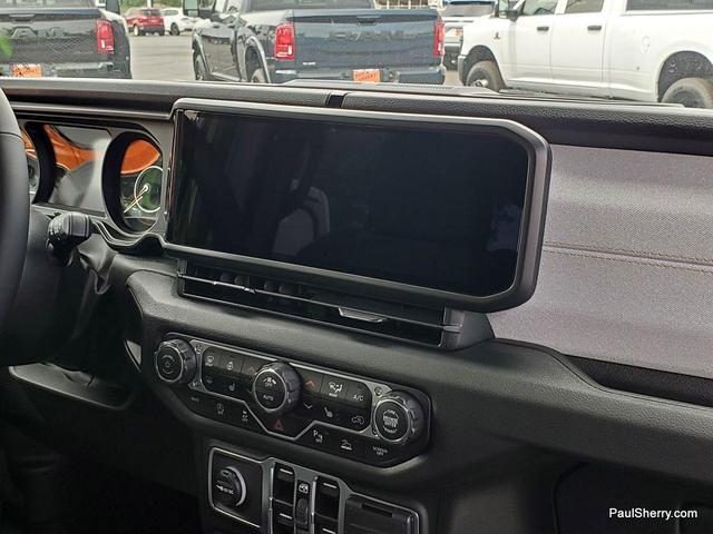 Photo of 2025 Mojito Clearcoat Jeep Wrangler