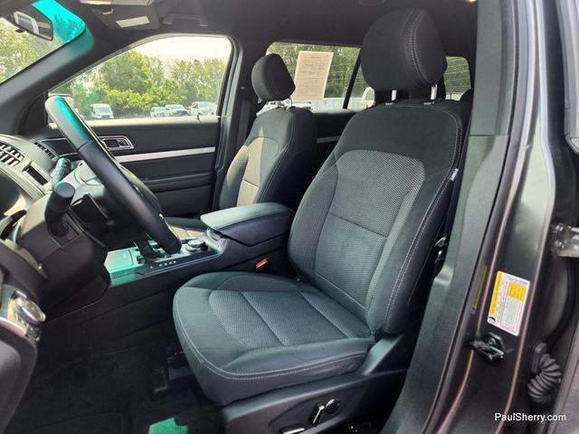 Photo of 2017 Magnetic Metallic Ford Explorer