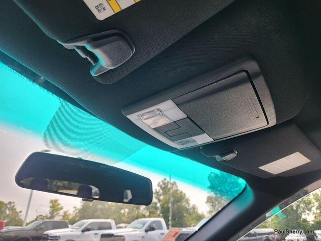 Photo of 2017 Magnetic Metallic Ford Explorer