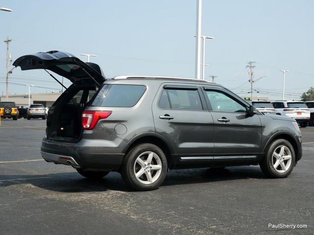 Photo of 2017 Magnetic Metallic Ford Explorer