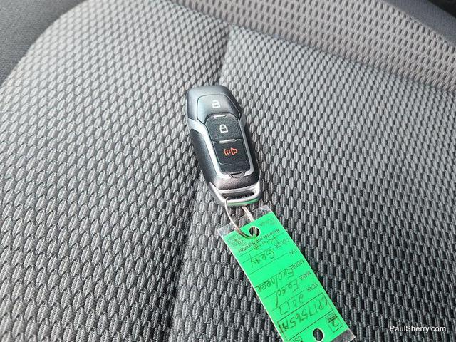 Photo of 2017 Magnetic Metallic Ford Explorer