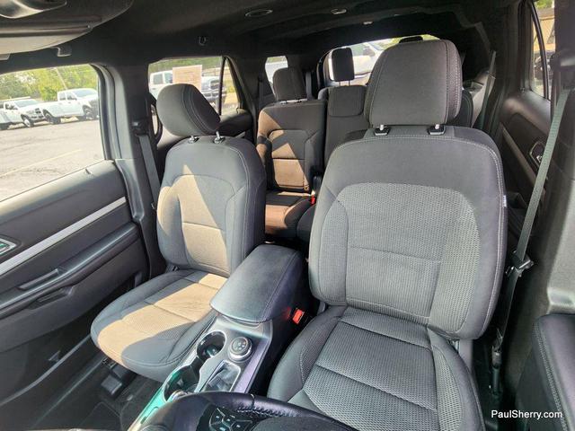 Photo of 2017 Magnetic Metallic Ford Explorer