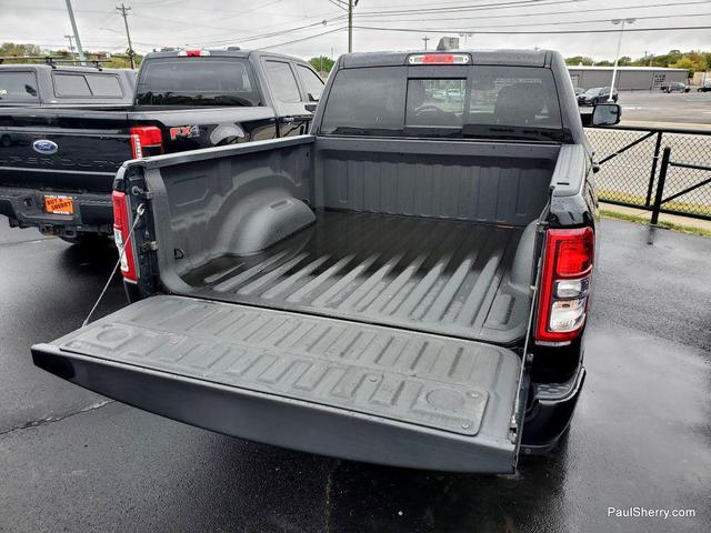 Photo of 2019 Diamond Black Crystal Pearlcoat RAM 1500