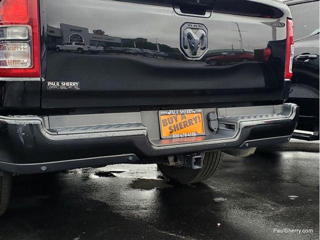 Photo of 2019 Diamond Black Crystal Pearlcoat RAM 1500