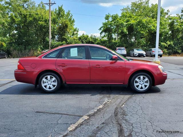 Photo of 2007 Red Fire Clearcoat Metallic Ford Five Hundred