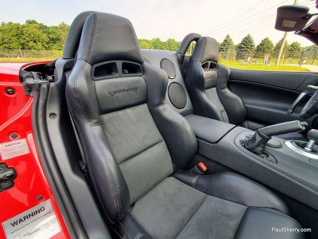 Photo of 2003 Viper Red Clearcoat/Black Soft Top Dodge Viper
