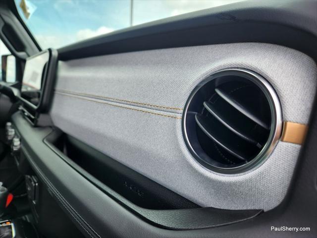 Photo of 2025 Granite Crystal Metallic Clearcoat Jeep Wrangler