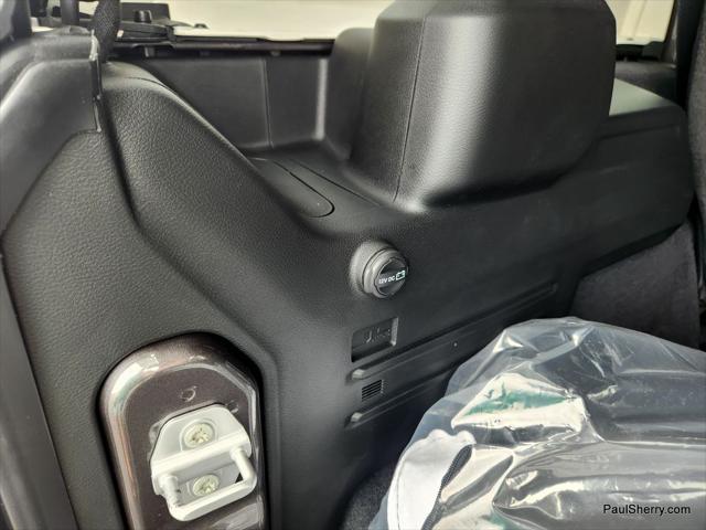 Photo of 2025 Granite Crystal Metallic Clearcoat Jeep Wrangler