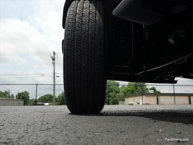 Photo of 2025 Granite Crystal Metallic Clearcoat Jeep Wrangler