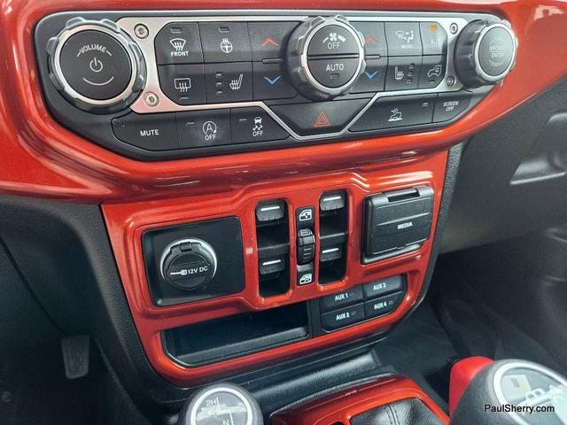 Photo of 2023 Granite Crystal Metallic Clearcoat Jeep Gladiator
