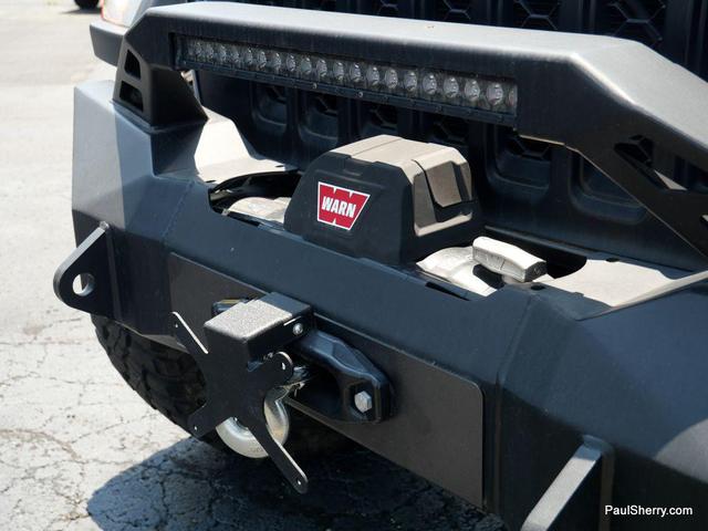 Photo of 2023 Granite Crystal Metallic Clearcoat Jeep Gladiator