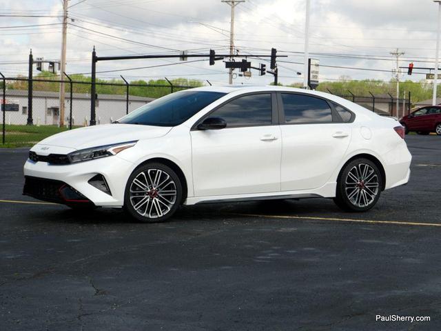 Photo of 2023 Snow White Pearl Kia Forte