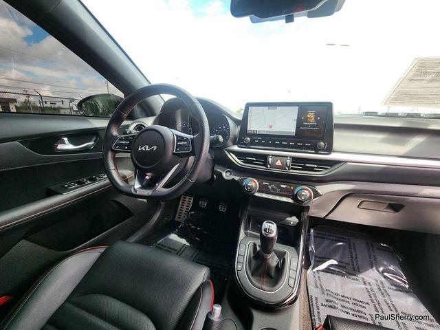 Photo of 2023 Snow White Pearl Kia Forte