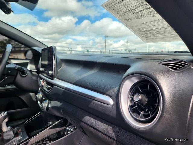Photo of 2023 Snow White Pearl Kia Forte