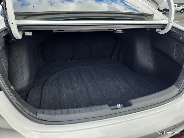 Photo of 2023 Snow White Pearl Kia Forte