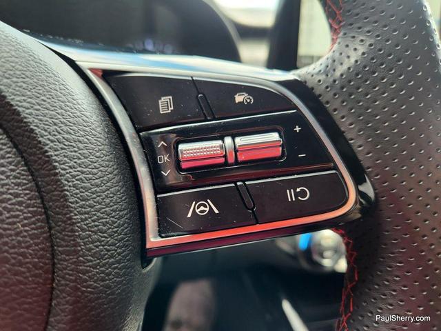 Photo of 2023 Snow White Pearl Kia Forte