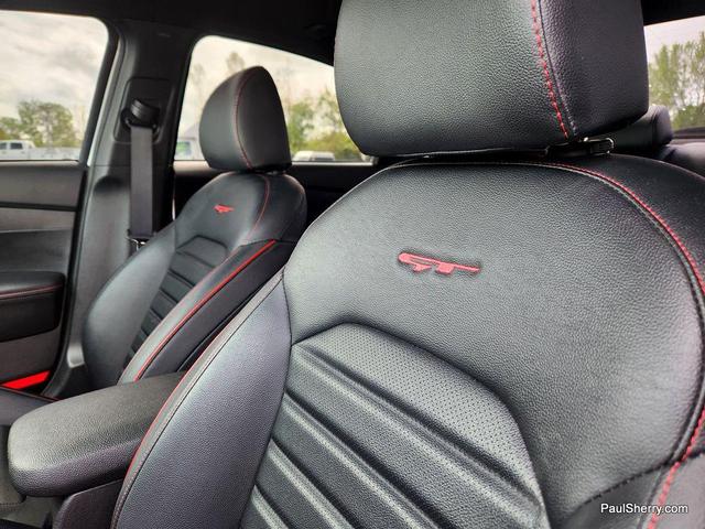 Photo of 2023 Snow White Pearl Kia Forte