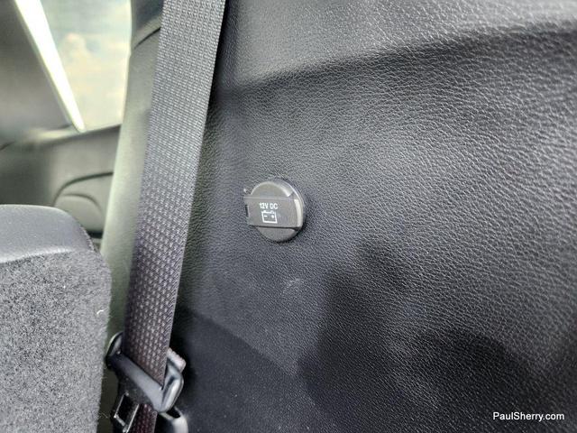 Photo of 2019 Brilliant Black Crystal Pearlcoat Chrysler Pacifica