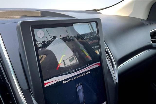Photo of 2022 Iconic Silver Metallic Ford Edge