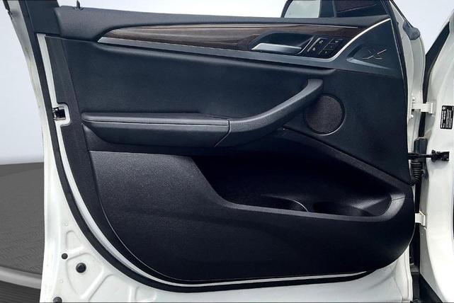 Photo of 2022 Alpine White BMW X3