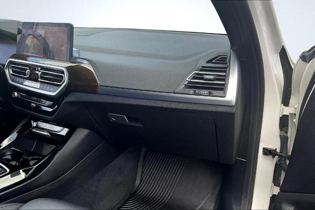 Photo of 2022 Alpine White BMW X3