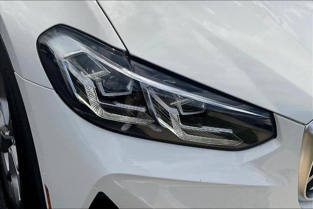 Photo of 2022 Alpine White BMW X3