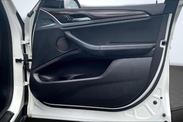 Photo of 2022 Alpine White BMW X3