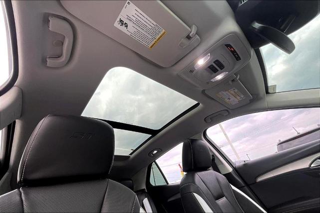 Photo of 2025 Moonstone Gray Metallic Buick Envision