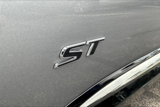 Photo of 2025 Moonstone Gray Metallic Buick Envision